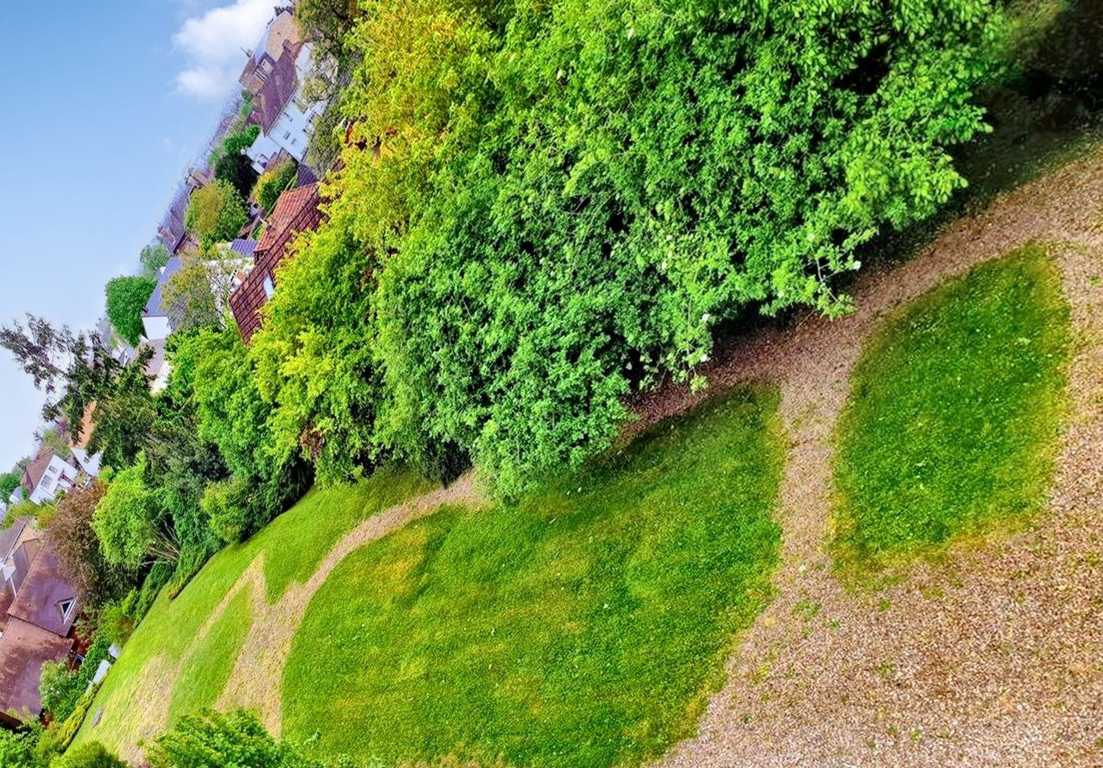 
                                                Location
                                                 Charmant F4, vue imprenable sur Paris