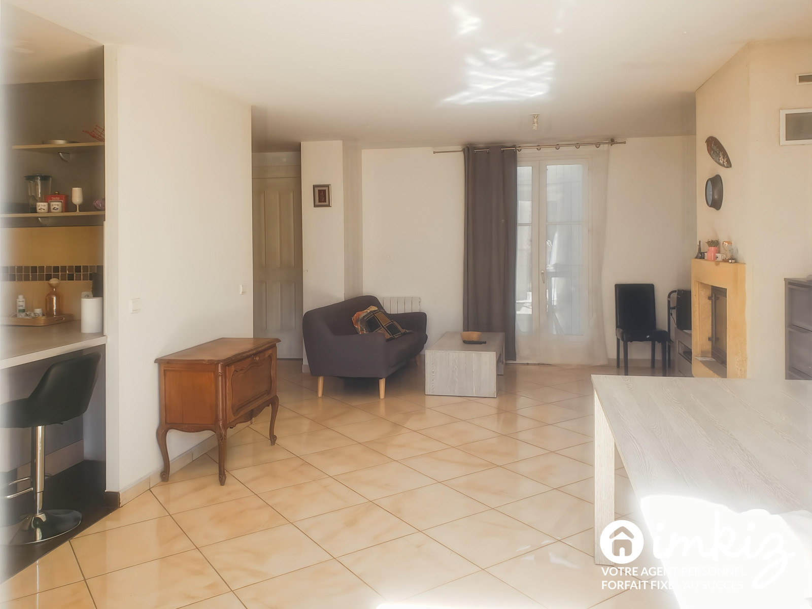 
                                                Vente
                                                 Charmant pavillon indépendant avec garage