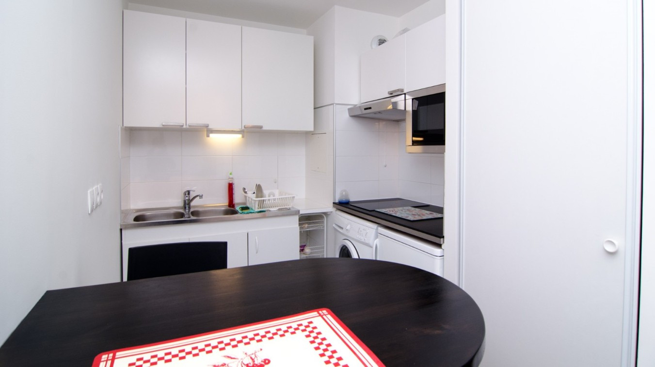 
                                                Location
                                                 Charmant Studio 21m² Refait à Neuf