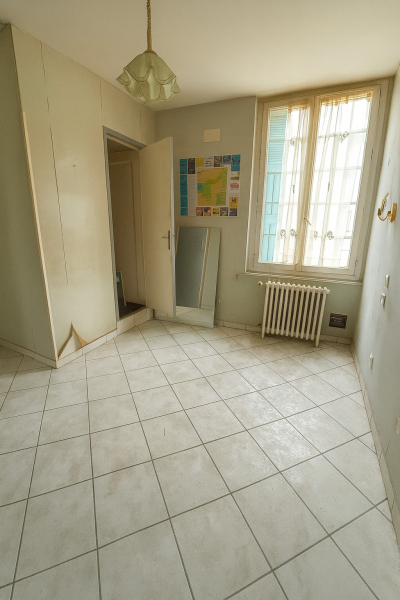 
                                                Vente
                                                 Charmant studio à Lourdes - Idéal investisseurs