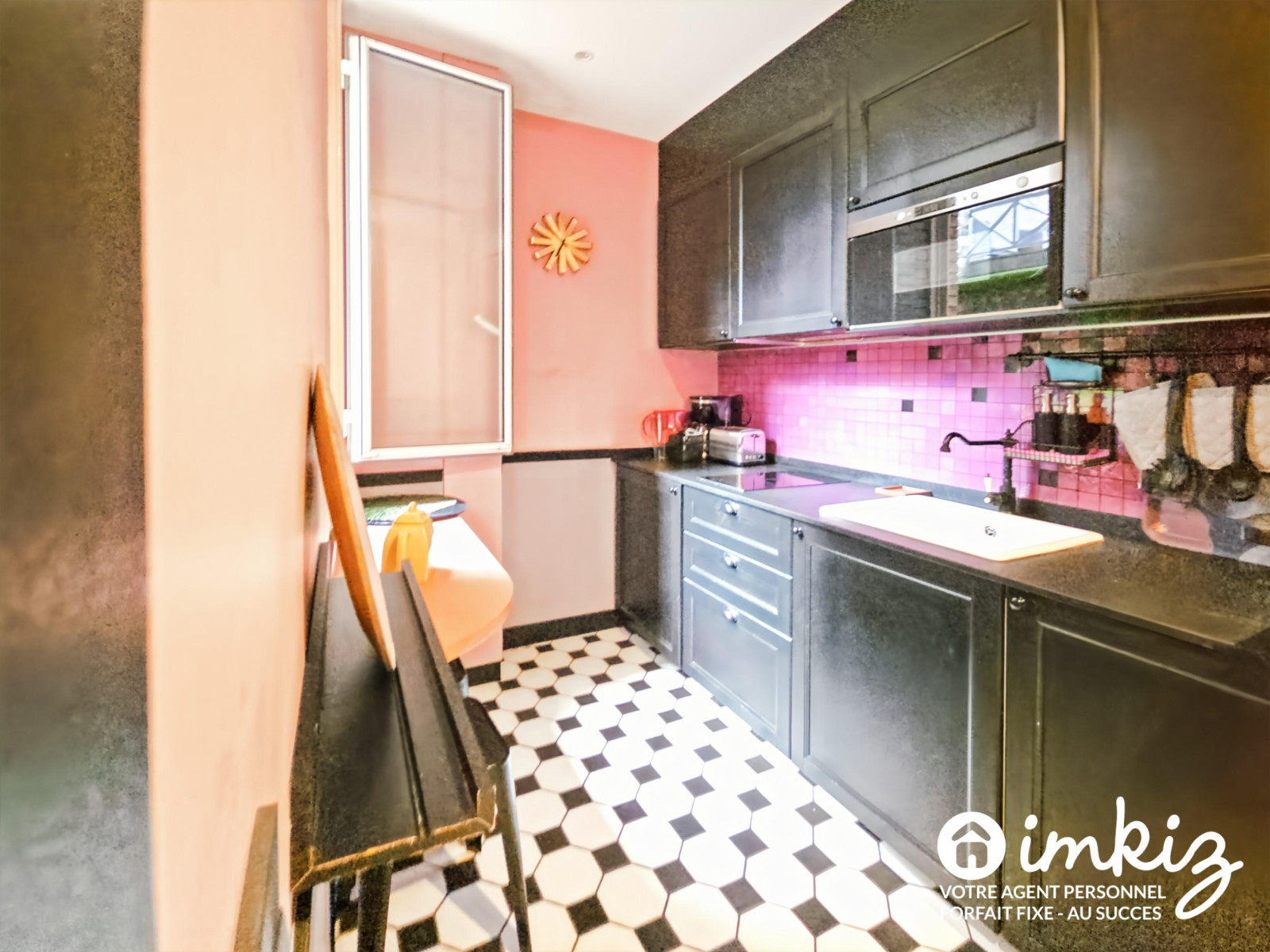 
                                                Vente
                                                 Charmant studio avec terrasse de 24 m²