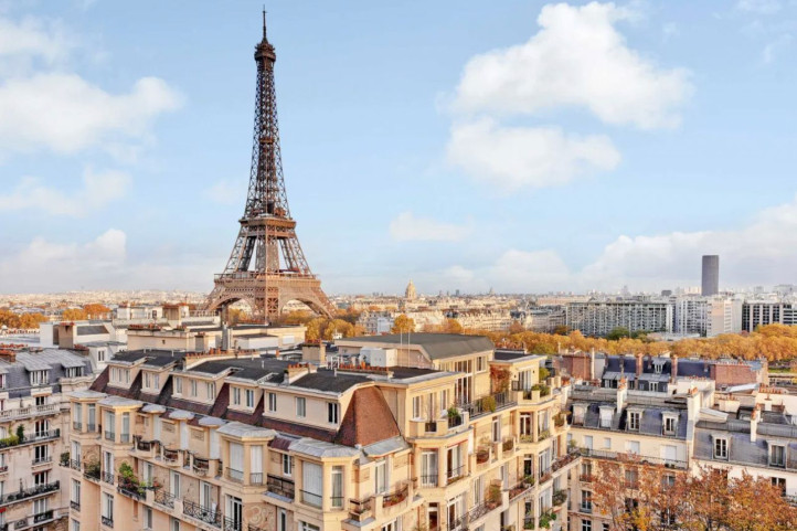 
                                                Location
                                                 Charmant studio avec vue sur Tour Eiffel