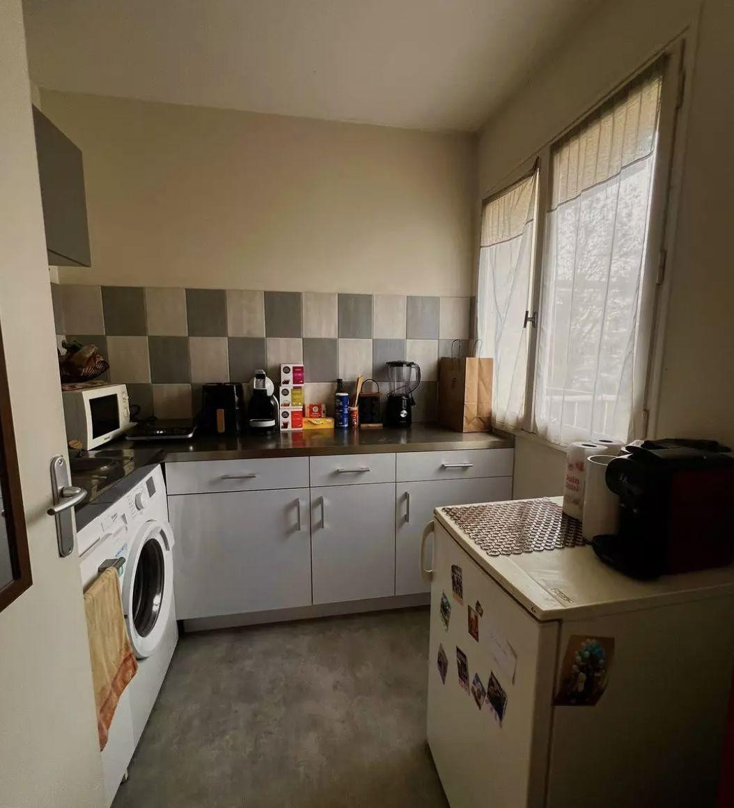 
                                                Location
                                                 Charmant studio de 25m², proximité Place Bichon