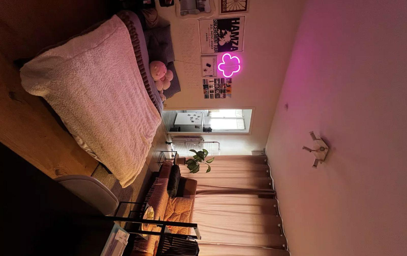 
                                                Location
                                                 Charmant studio de 25m², proximité Place Bichon