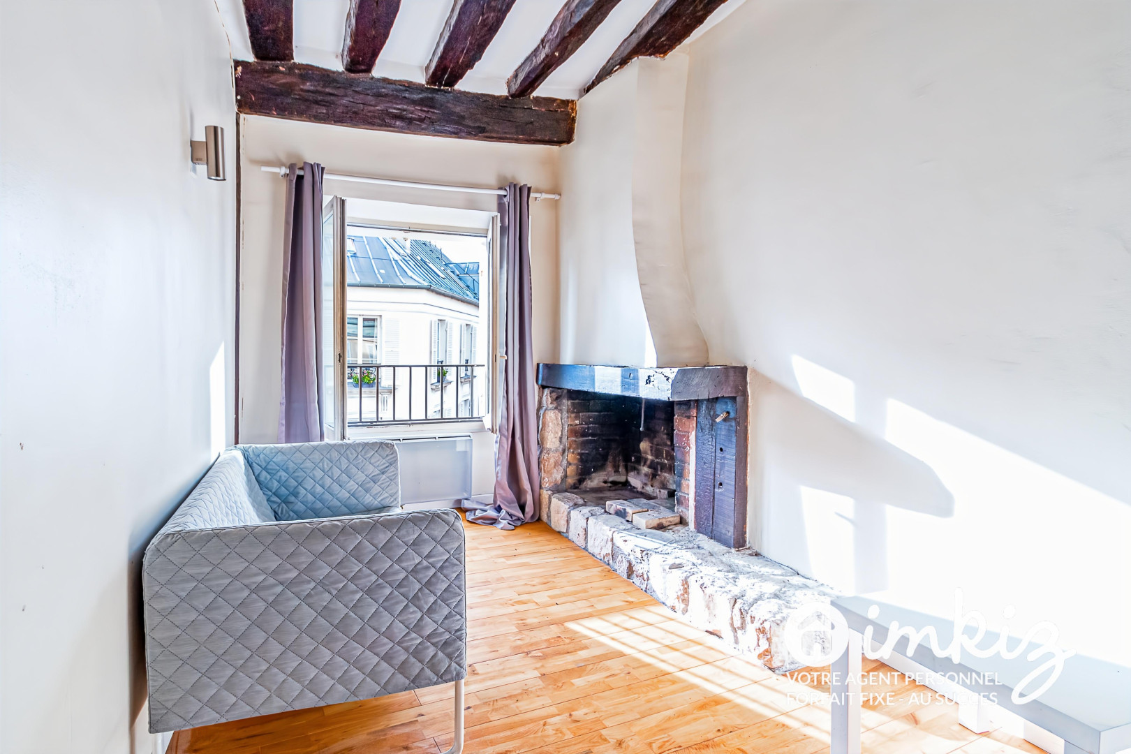 
                                                Vente
                                                 Charmant studio Eglise d'Auteuil.