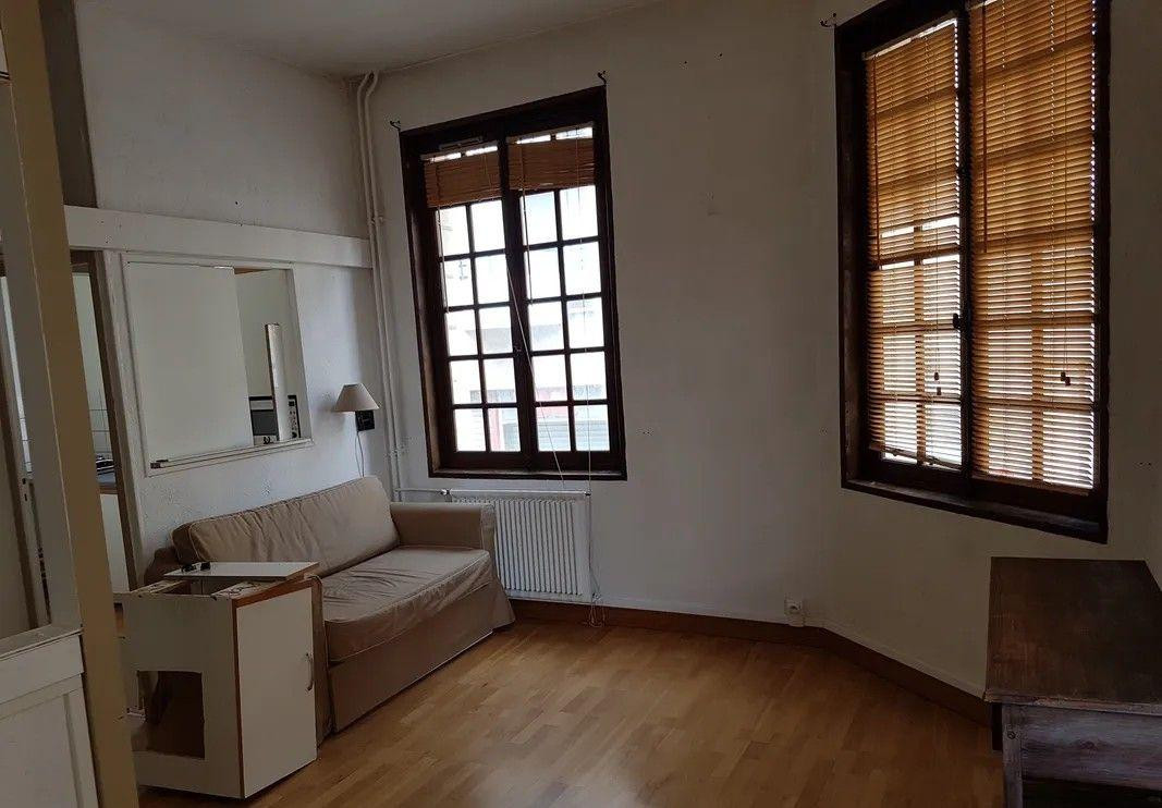 
                                                Location
                                                 Charmant studio lumineux 32m² idéalement situé