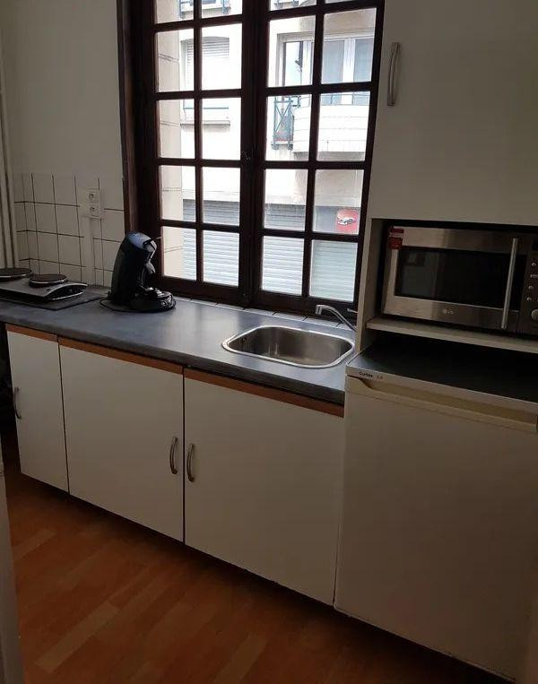 
                                                Location
                                                 Charmant studio lumineux 32m² idéalement situé