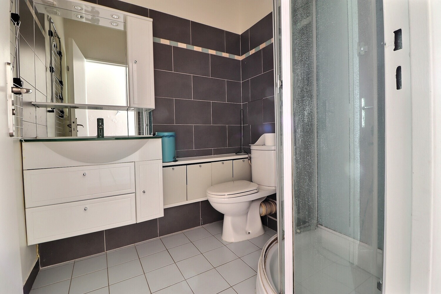 
                                                Vente
                                                 Charmant Studio Lumineux avec Balcon