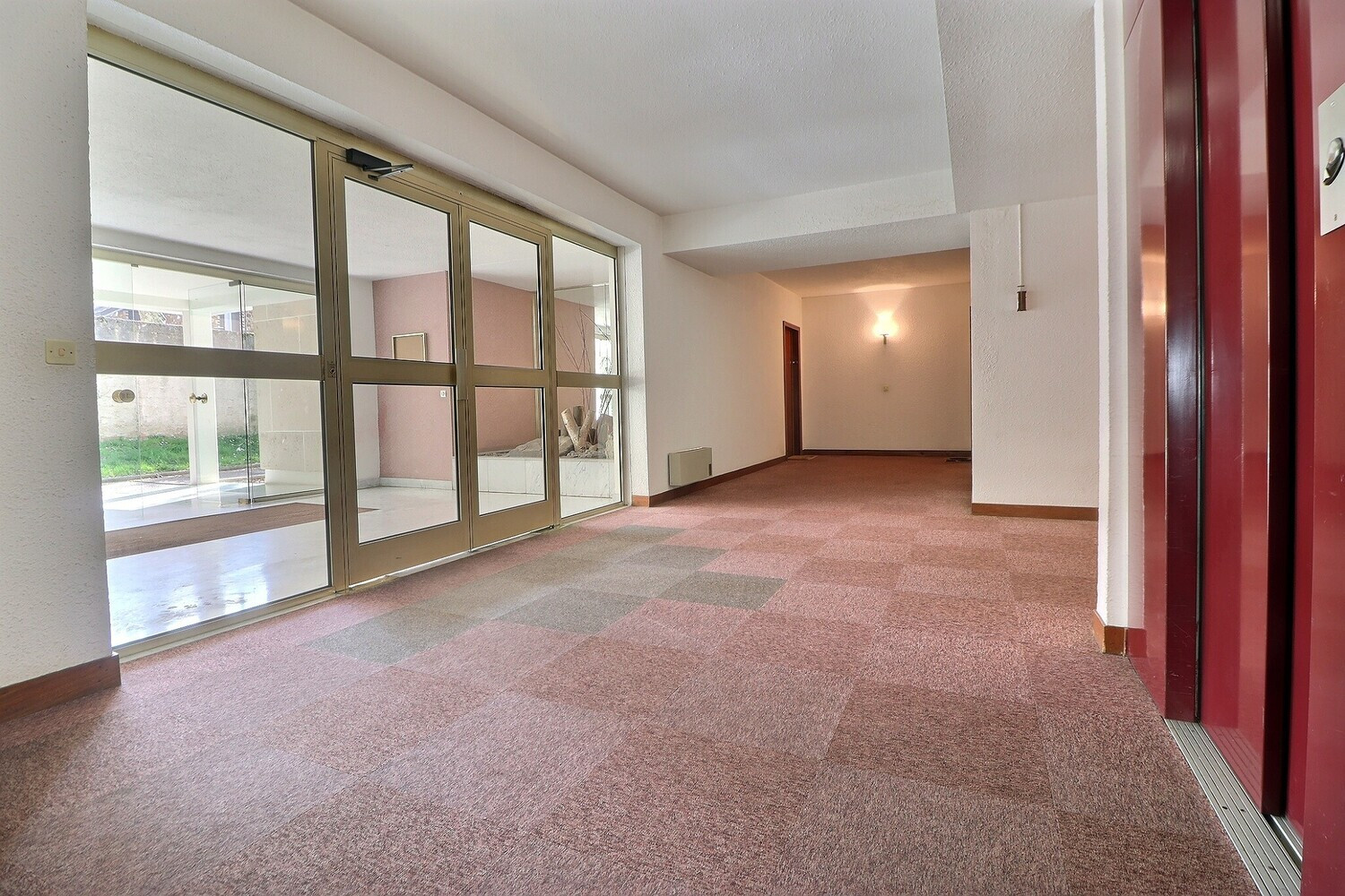 
                                                Vente
                                                 Charmant Studio Lumineux avec Balcon