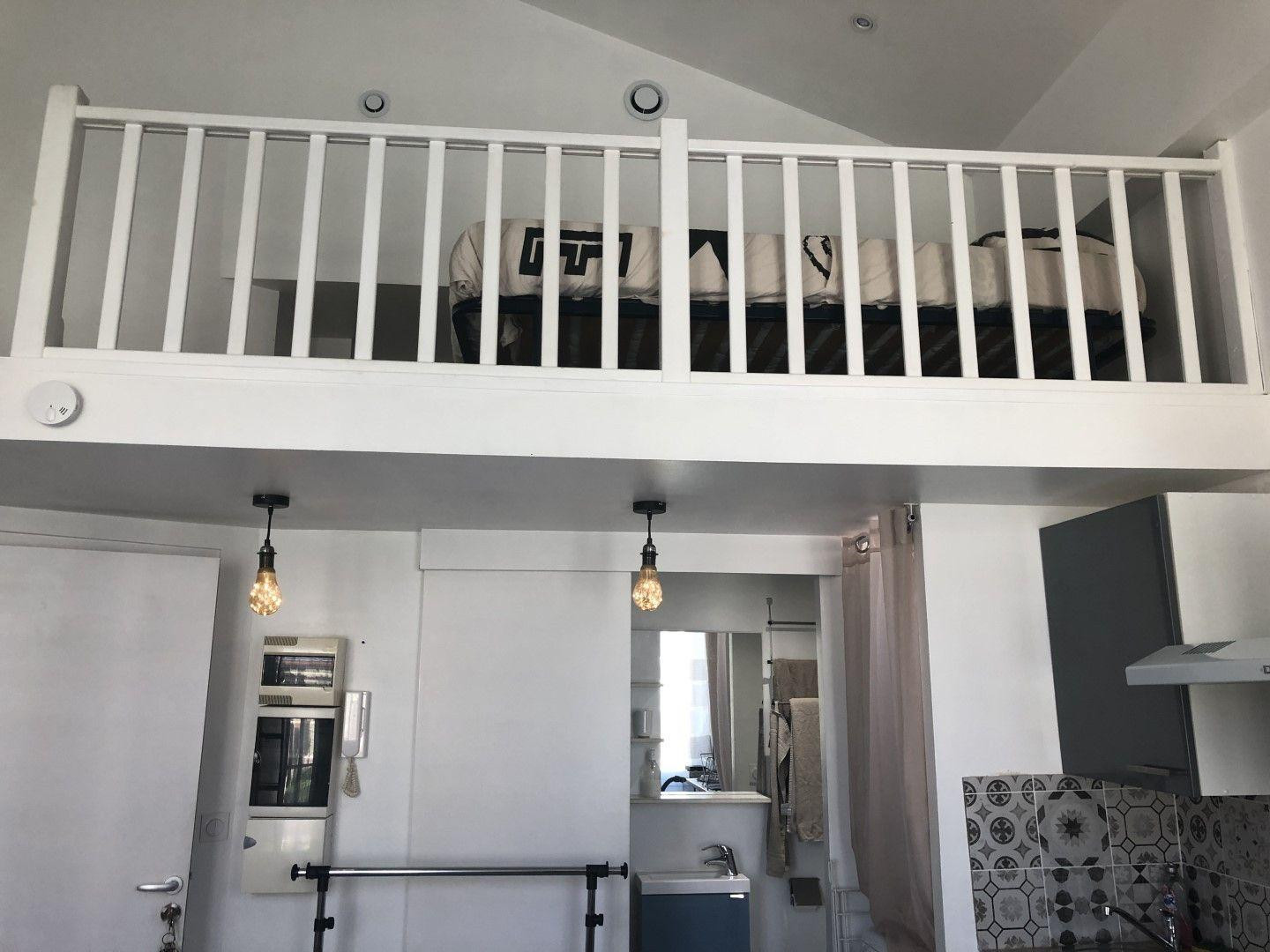 
                                                Location
                                                 Charmant studio meublé 19m² +mezzanine proche mer
