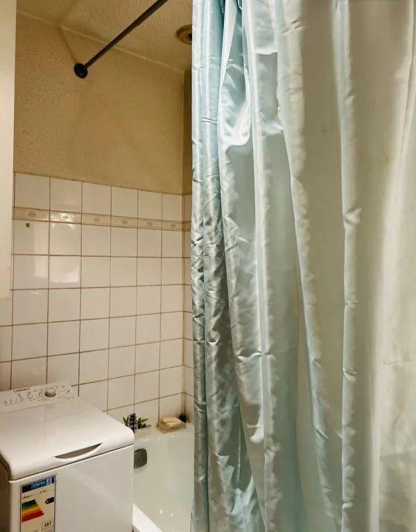 
                                                Location
                                                 Charmant studio meublé 20m²