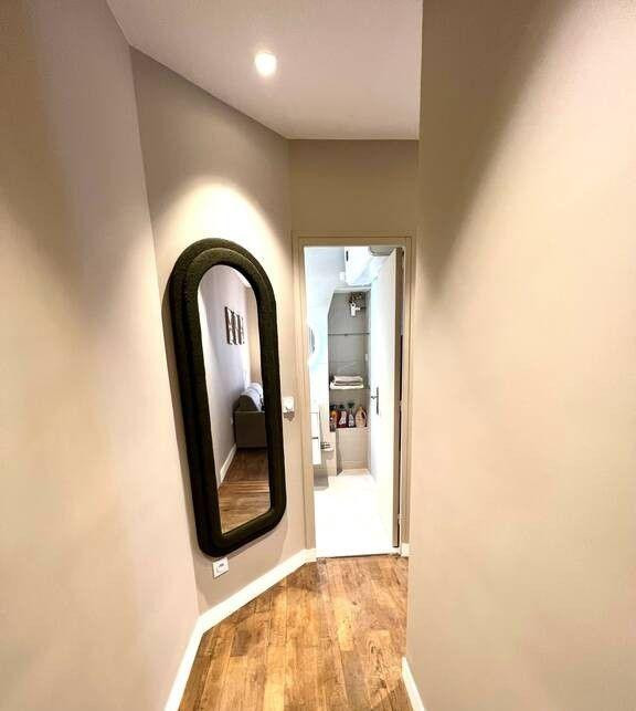 
                                                Location
                                                 Charmant studio meublé 24 m² refait à neuf