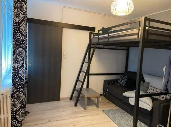 
                                                Location
                                                 Charmant studio meublé 30m² entièrement rénové