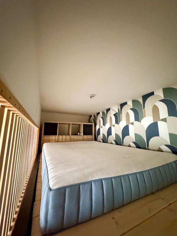 
                                                Location
                                                 Charmant studio meublé 34m² rénové