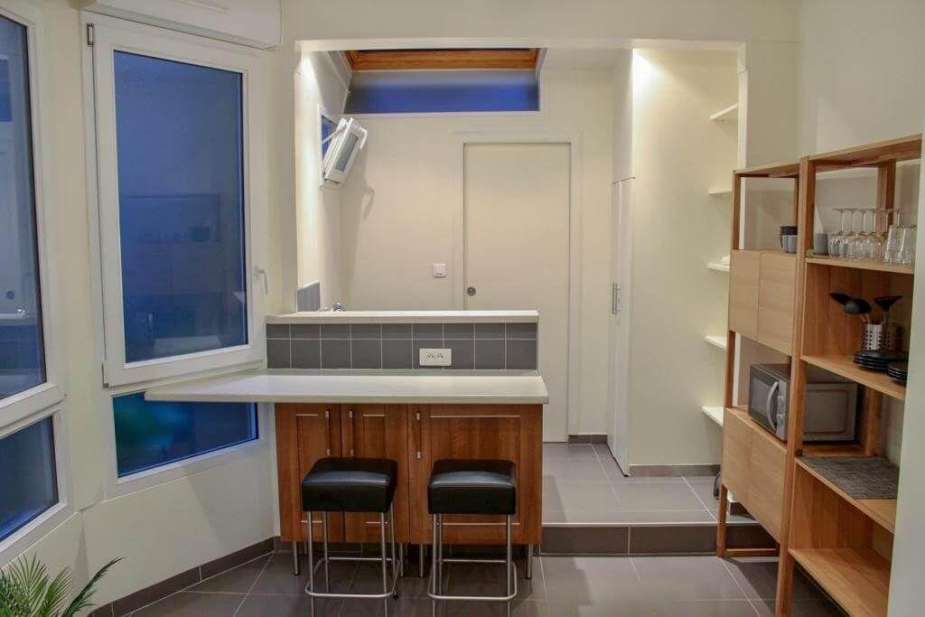 
                                                Location
                                                 Charmant studio meublé de 32m² sur cour paisible