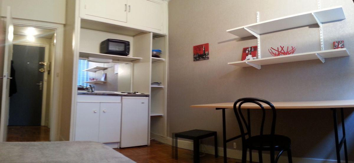 
                                                Location
                                                 Charmant studio meublé residence standing