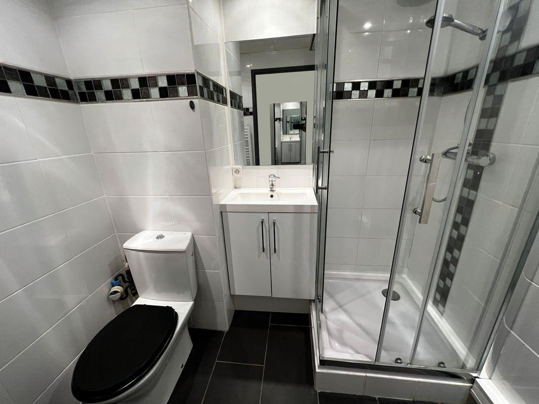 
                                                Location
                                                 Charmant Studio Neuf 20m²