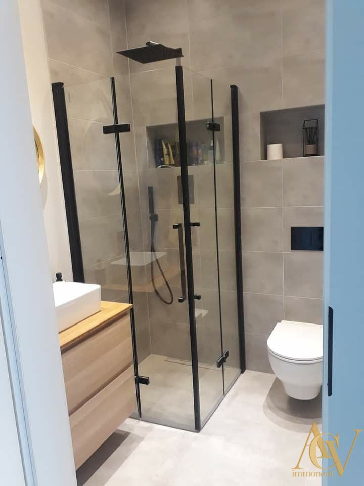 
                                                Vente
                                                 Charmant studio plein Sud proche centre-ville