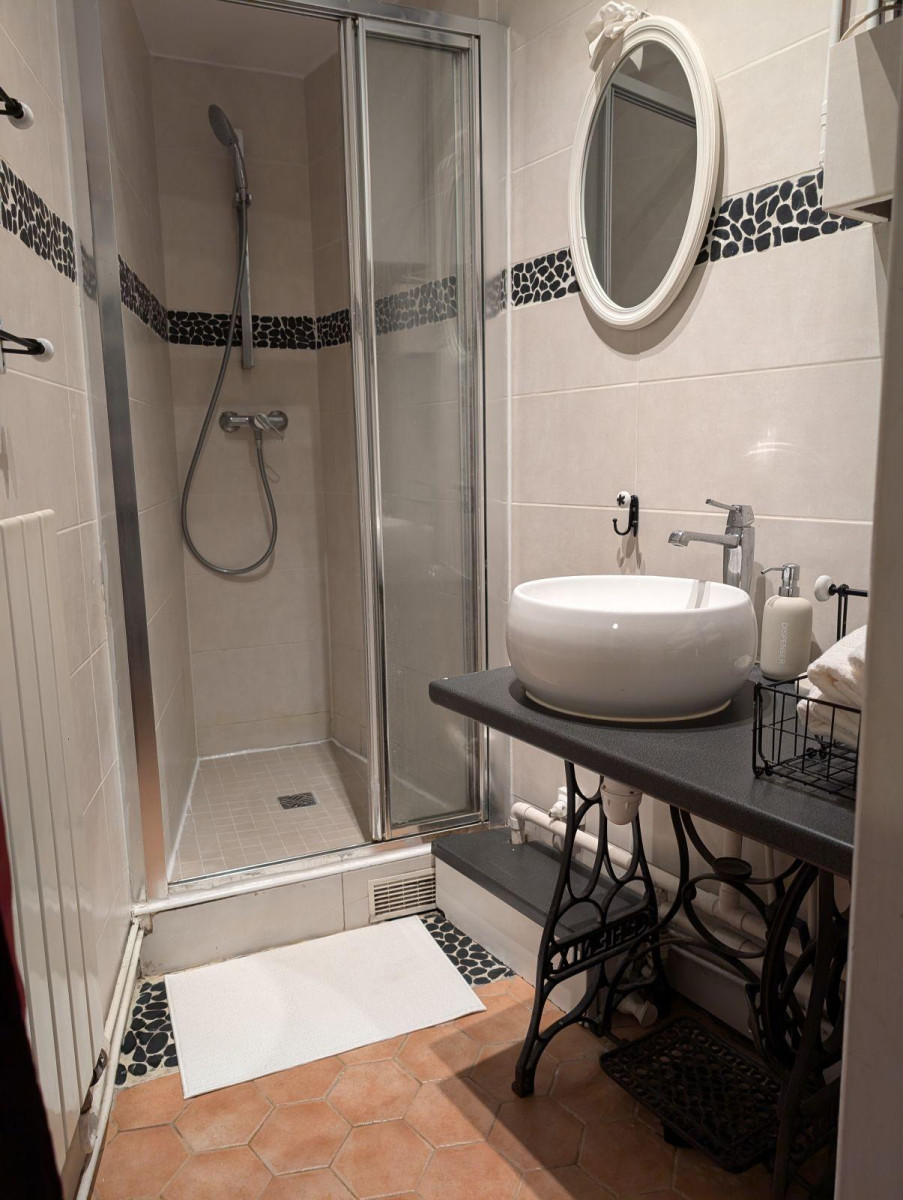 
                                                Location
                                                 Charmant T1bis meublé, Paris 10 St Vincent De Paul