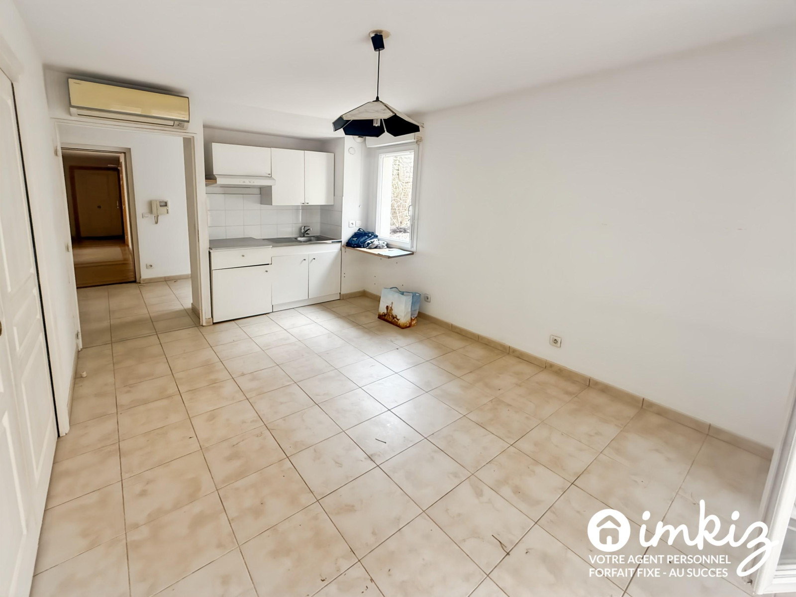 
                                                Vente
                                                 Charmant T2 avec grand jardin privatif et garage