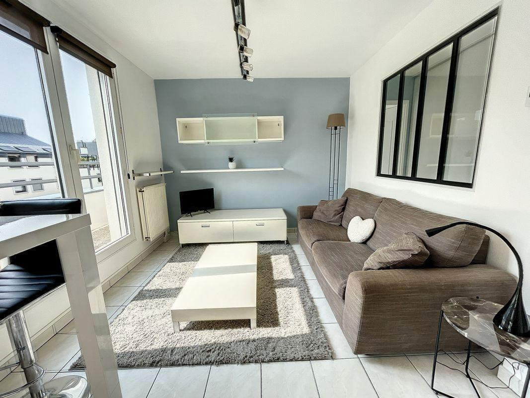 
                                                Location
                                                 Charmant T2, balcon, cave