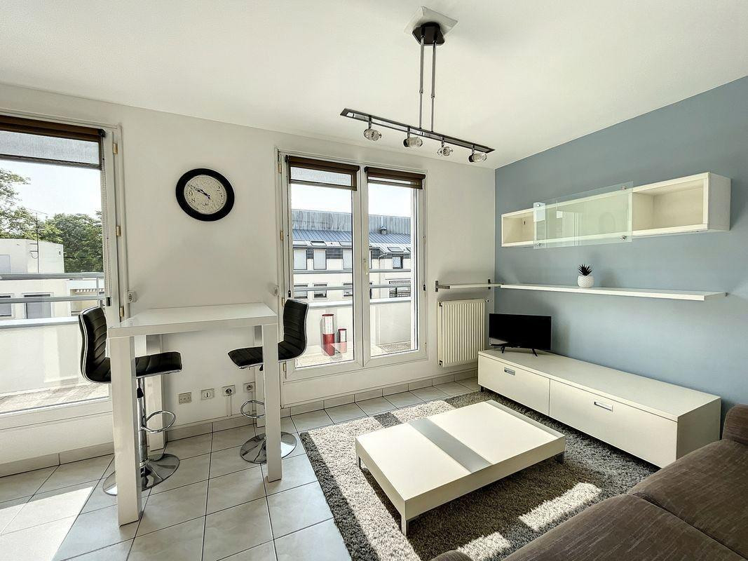 
                                                Location
                                                 Charmant T2, balcon, cave
