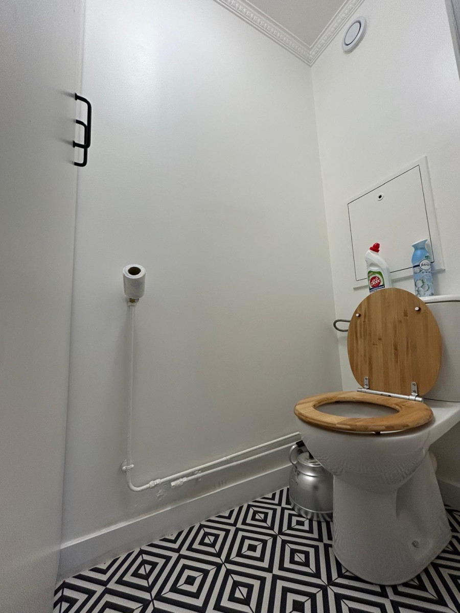 
                                                Location
                                                 Charmant T2 de 46,14m2 meublé loué 1495€ C.C.