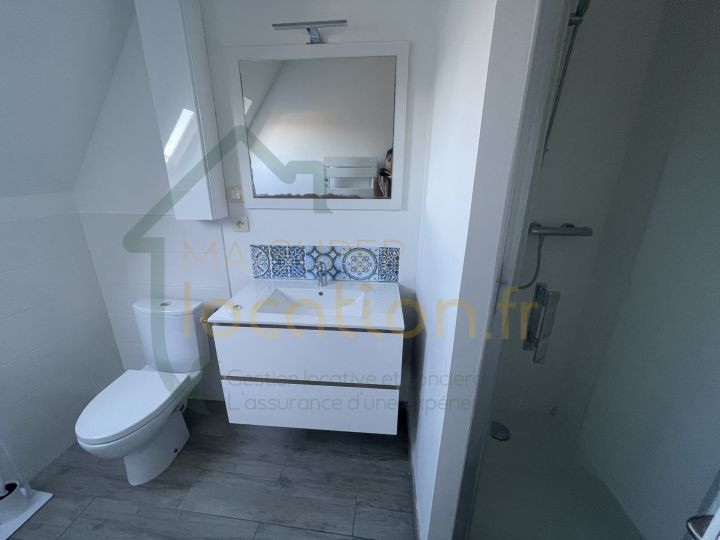 
                                                Location
                                                 Charmant T2 en hyper centre