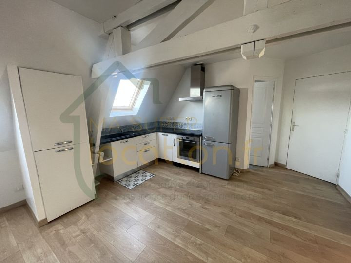 
                                                Location
                                                 Charmant T2 en hyper centre