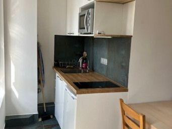 
                                                Location
                                                 Charmant T2 meublé 31m² entièrement rénové