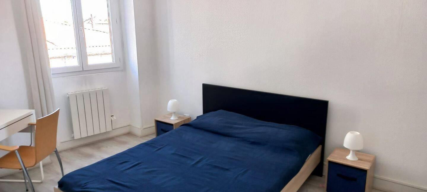 
                                                Location
                                                 Charmant T2 meublé 43m² lumineux et rénové