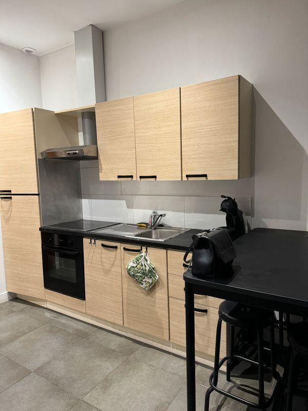 
                                                Location
                                                 Charmant T2 meublé à Montredon - vue mer