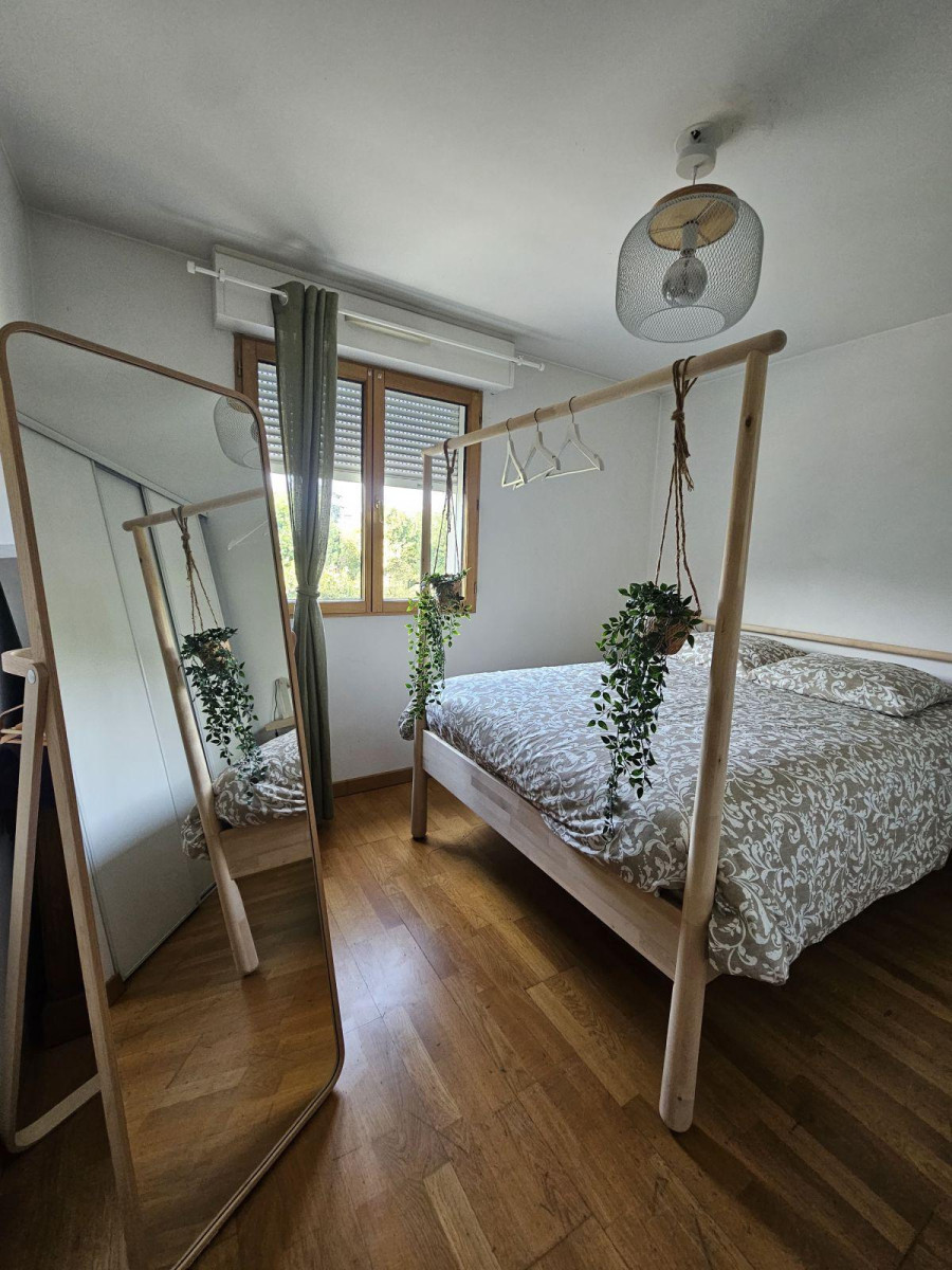 
                                                Location
                                                 Charmant T2 meublé à Villejuif