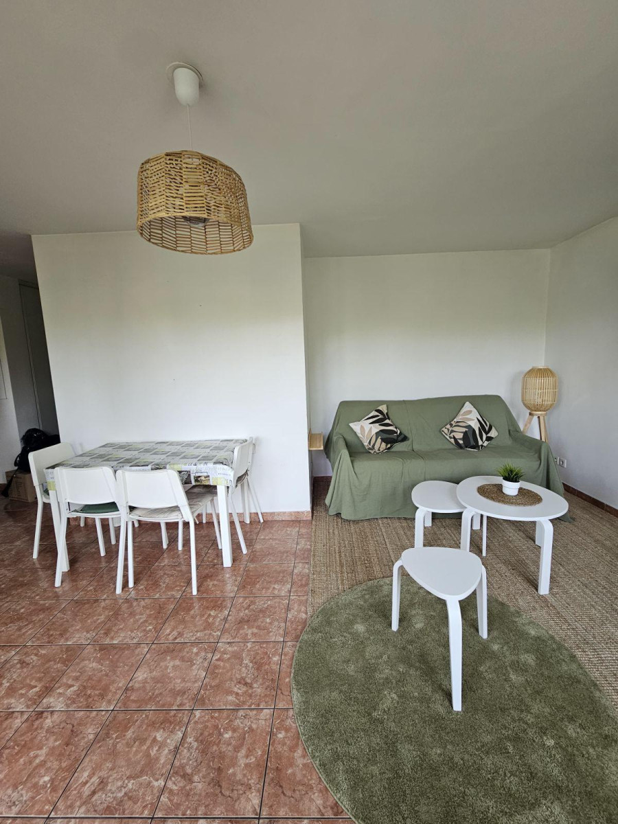 
                                                Location
                                                 Charmant T2 meublé à Villejuif
