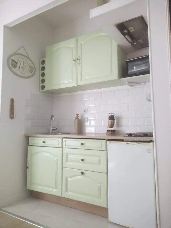 
                                                Location
                                                 Charmant T2 Meublé de 30m², disponible le 23 juin.