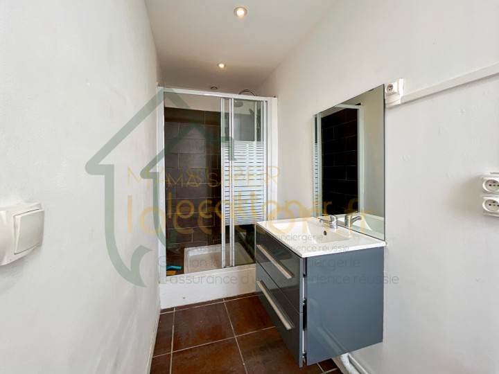 
                                                Location
                                                 Charmant T2 SAINT-QUENTIN