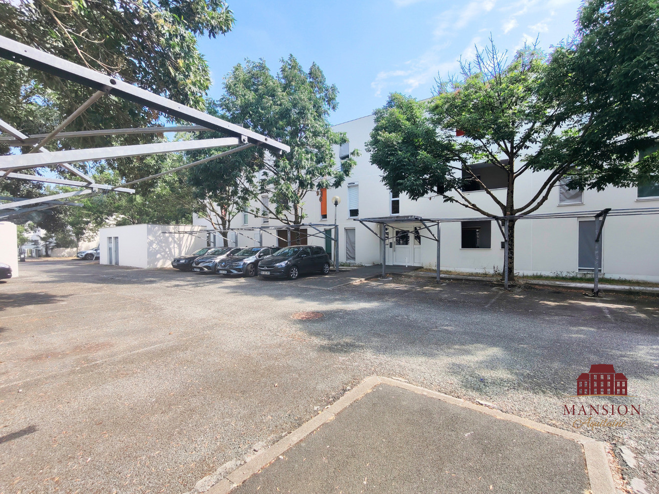 
                                                Vente
                                                 Charmant T3 de 53 m² avec Loggia