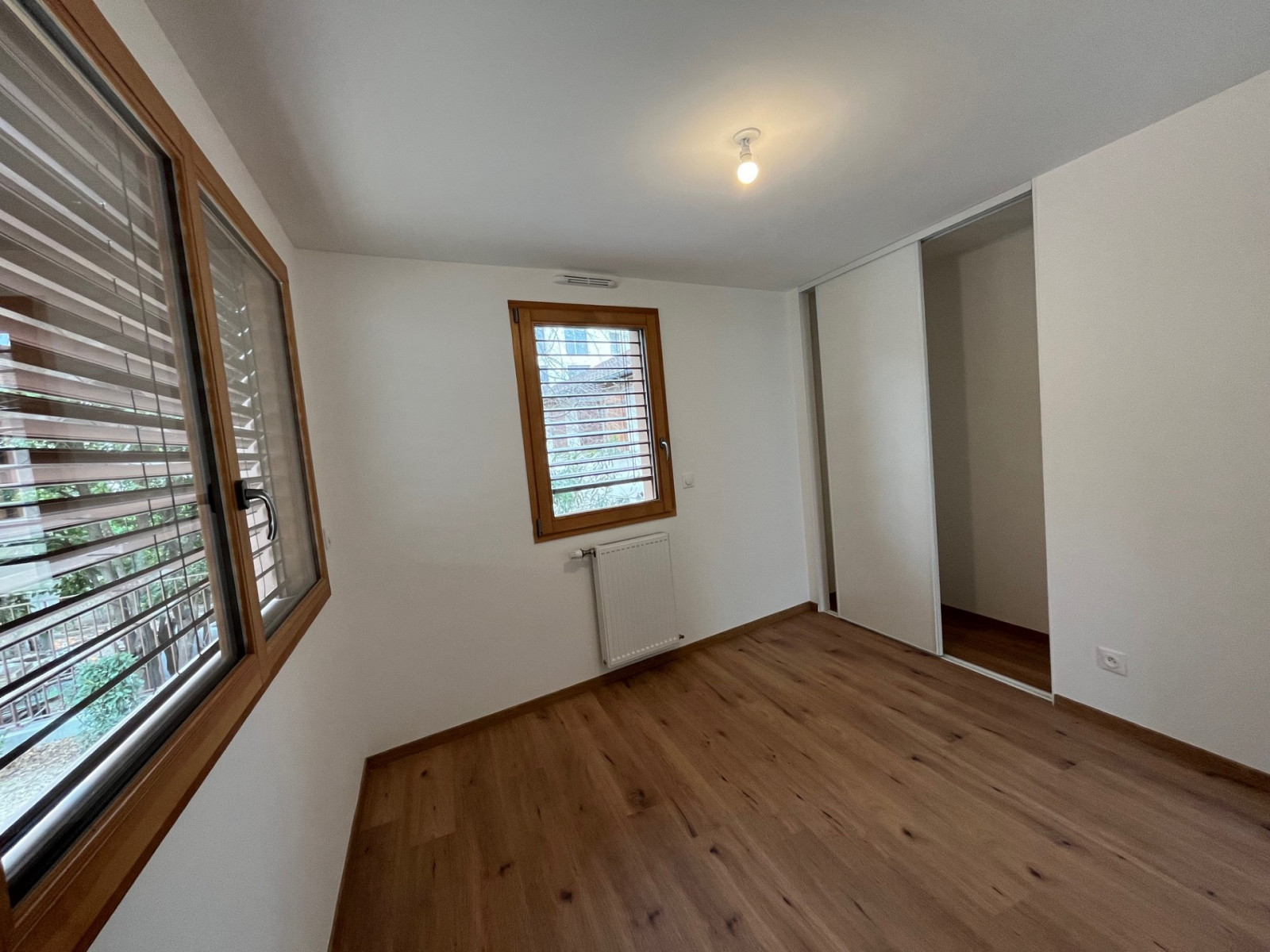 
                                                Vente
                                                 Charmant T3 Rez de Jardin dans le Quartier Gran Trou - Lyon 8, 1100E/mois*
