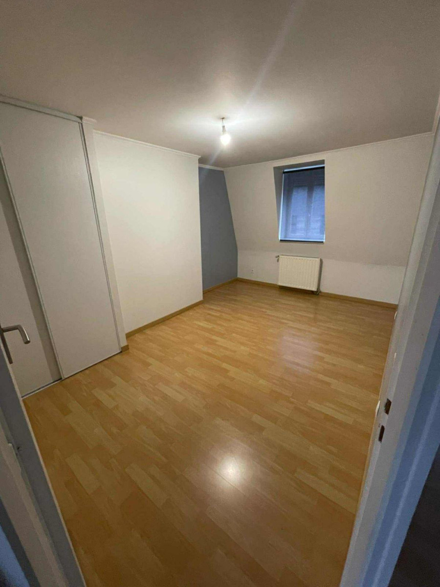 
                                                Location
                                                 Charmante 1930 à louer à 2min du centre de Roncq