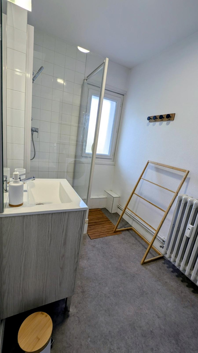 
                                                Colocation
                                                 Charmante Coloc Rénovée avec Balcon