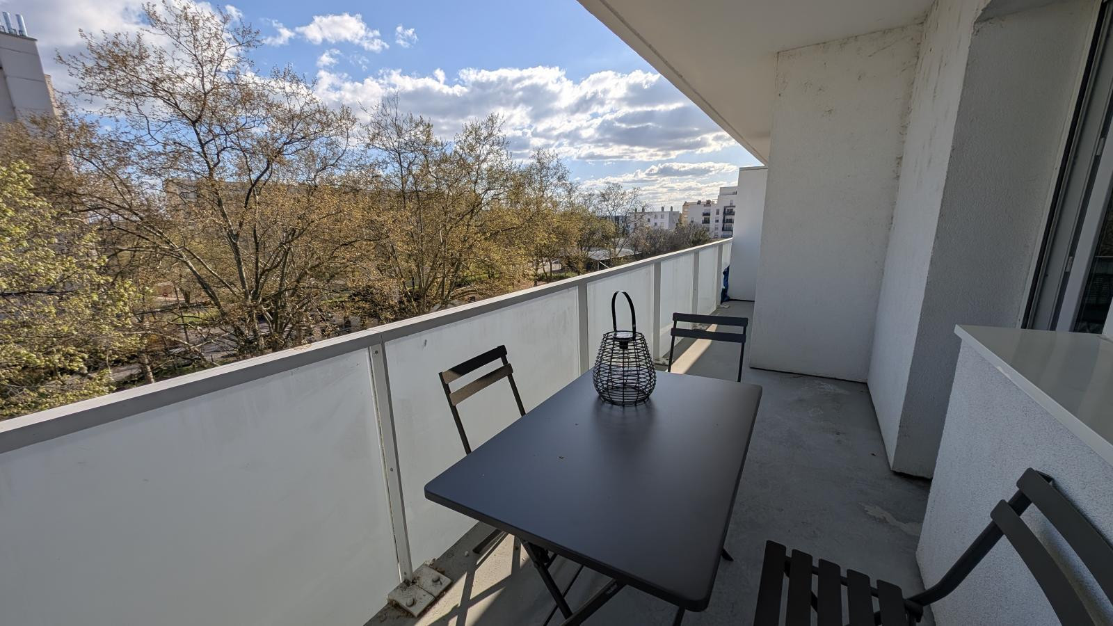 
                                                Colocation
                                                 Charmante Coloc Rénovée avec Balcon