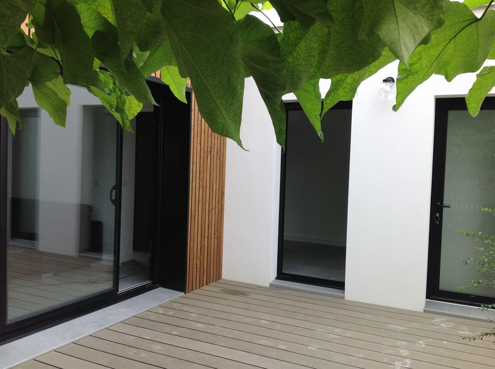 
                                                Location
                                                 Charmante échoppe dans quartier tranquille