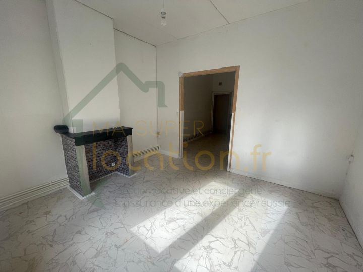 
                                                Location
                                                 Charmante Maison 2 chambres 89m2 rénovée en 2022