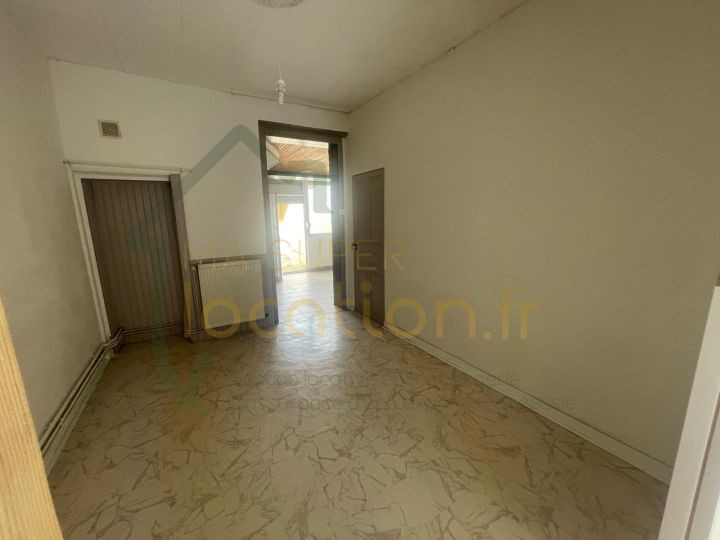 
                                                Location
                                                 Charmante Maison 2 chambres 89m2 rénovée en 2022