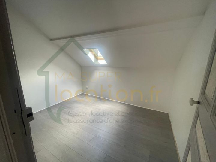 
                                                Location
                                                 Charmante Maison 2 chambres 89m2 rénovée en 2022