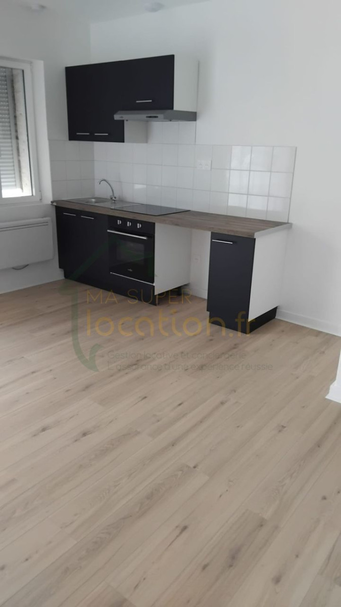 
                                                Location
                                                 Charmante Maison 2 pièces ST QUENTIN