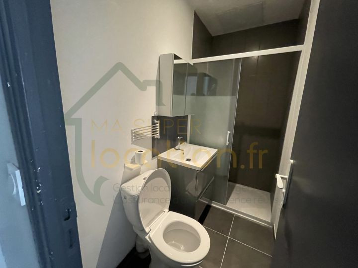 
                                                Location
                                                 Charmante Maison 2 pièces ST QUETIN