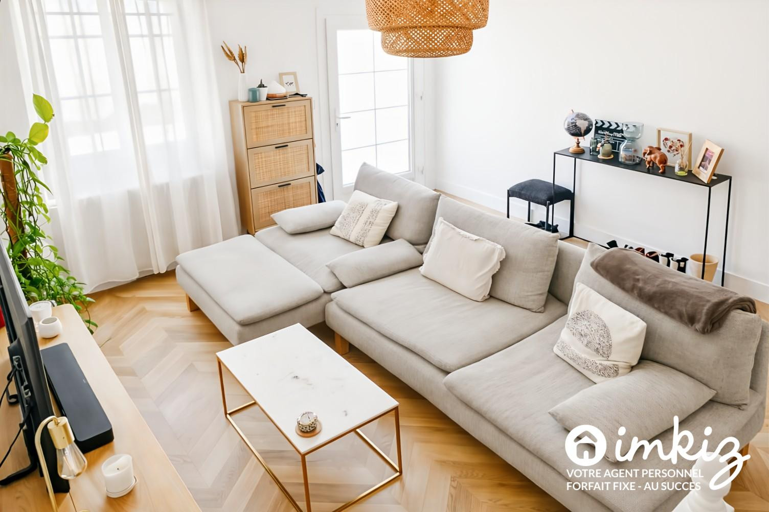 
                                                Vente
                                                 Charmante maison 3 pièces en pierre rénovée