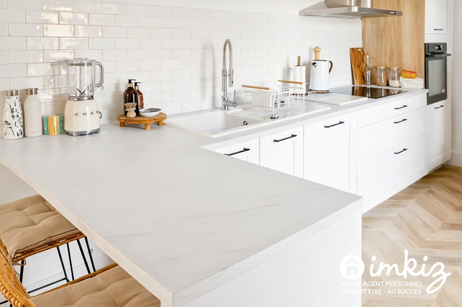 
                                                Vente
                                                 Charmante maison 3 pièces en pierre rénovée