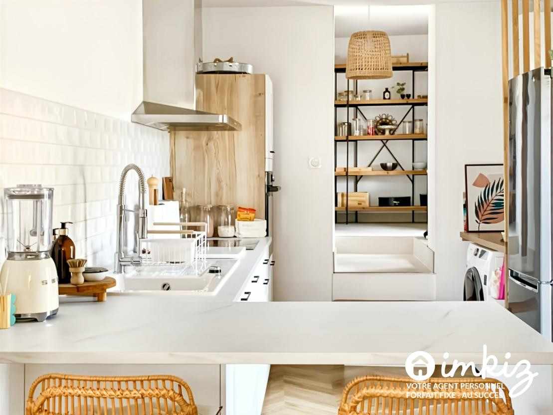 
                                                Vente
                                                 Charmante maison 3 pièces en pierre rénovée
